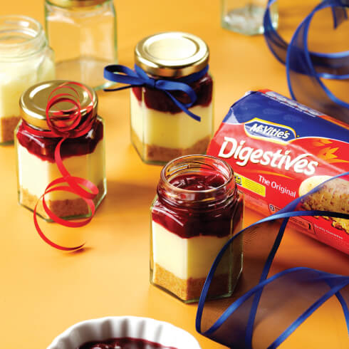 cherry-cheesecake-jars